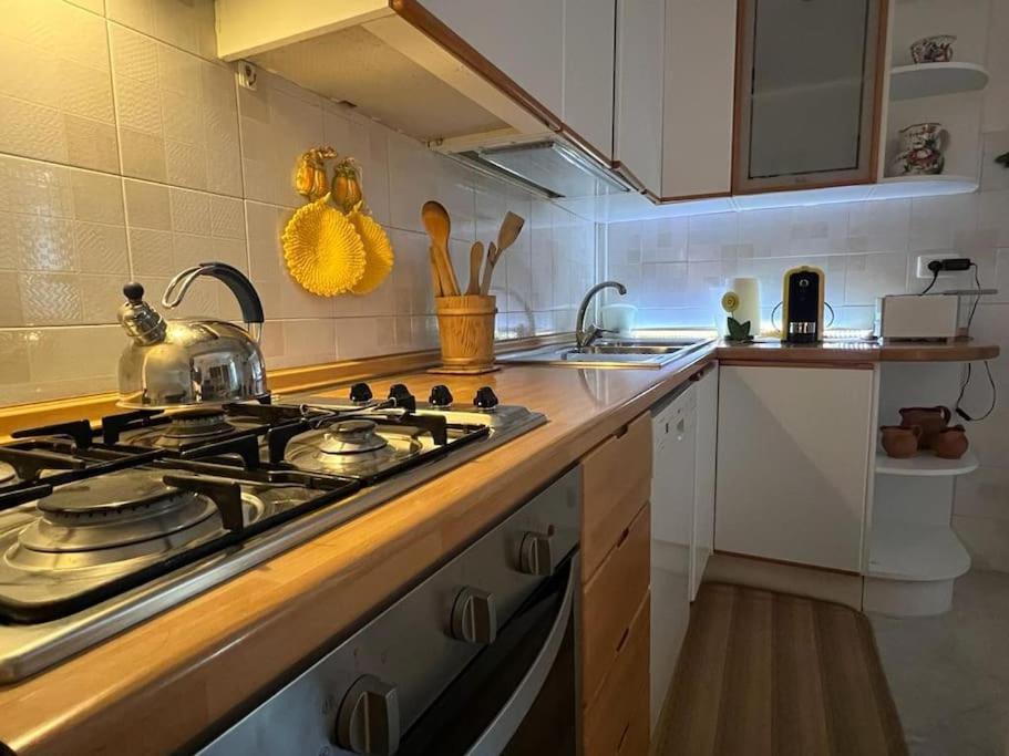 A Casa Di Rita Bilocale In Sanremo Lejlighed Eksteriør billede
