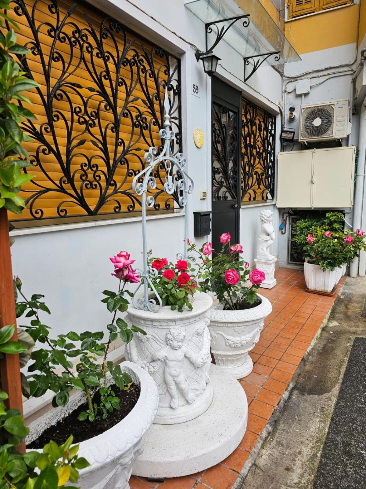 A Casa Di Rita Bilocale In Sanremo Lejlighed Eksteriør billede